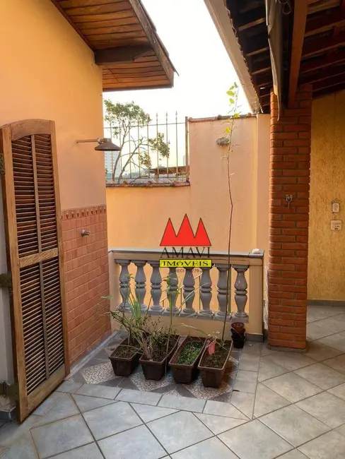 Foto 3 de Sobrado com 3 quartos à venda, 256m2 em Chora Menino, São Paulo - SP