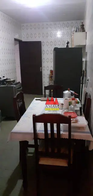 Foto 5 de Casa com 3 quartos à venda, 300m2 em Vila Dionisia, São Paulo - SP