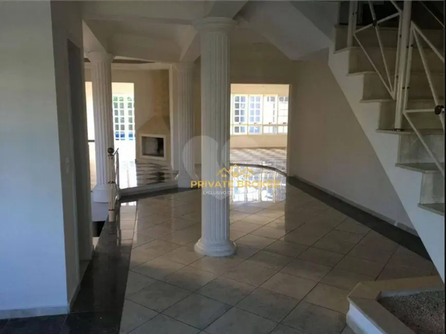 Casa de Condomínio com 4 quartos à venda e para alugar, 560m2 em Barueri - SP - imagem 2 Foto 2 de Casa de Condomínio com 4 quartos à venda e para alugar, 560m2 em Barueri - SP