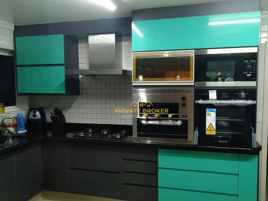 Casa de Condomínio com 4 quartos à venda e para alugar, 360m2 em Santana De Parnaiba - SP - imagem 8 Foto 8 de Casa de Condomínio com 4 quartos à venda e para alugar, 360m2 em Santana De Parnaiba - SP