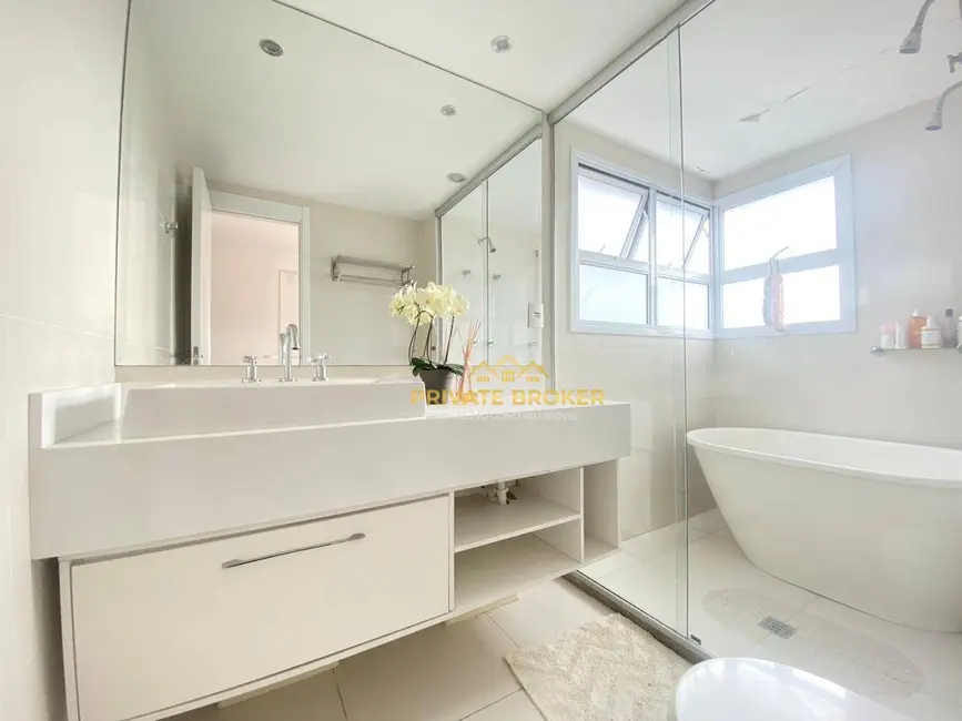 Foto 8 de Apartamento com 4 quartos à venda, 214m2 em Vila Mariana, São Paulo - SP