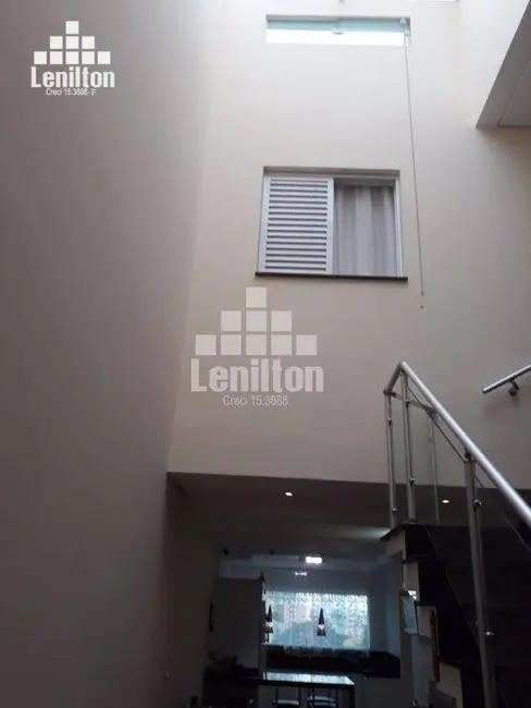 Foto 2 de Sobrado com 3 quartos à venda, 190m2 em Vila Curuçá, Santo Andre - SP