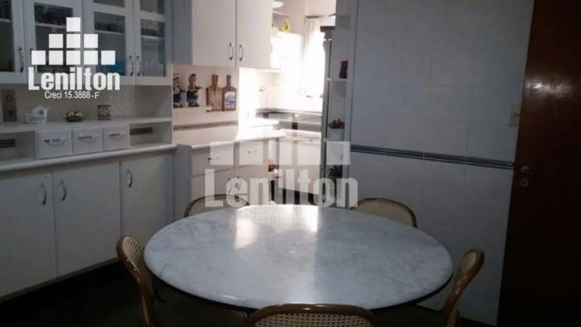 Apartamento com 3 quartos à venda, 272m2 em Vila Bastos, Santo Andre - SP - imagem 9 Foto 9 de Apartamento com 3 quartos à venda, 272m2 em Vila Bastos, Santo Andre - SP