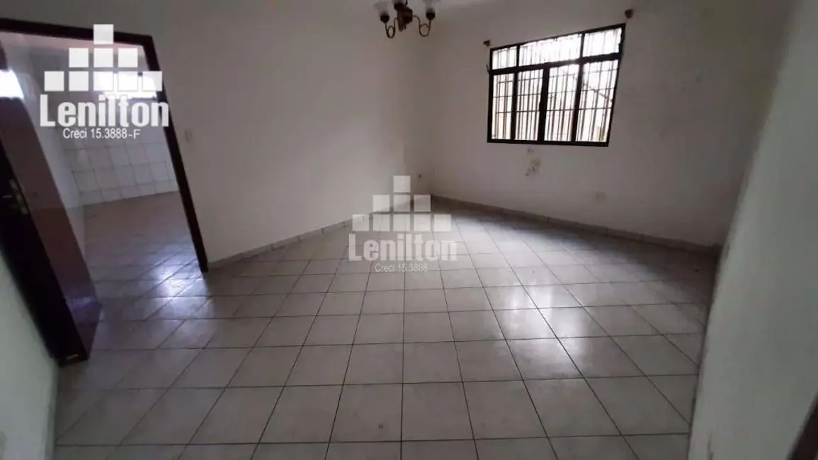 Sobrado com 3 quartos à venda, 180m2 em Jardim Santa Cristina, Santo Andre - SP - imagem 8 Foto 8 de Sobrado com 3 quartos à venda, 180m2 em Jardim Santa Cristina, Santo Andre - SP