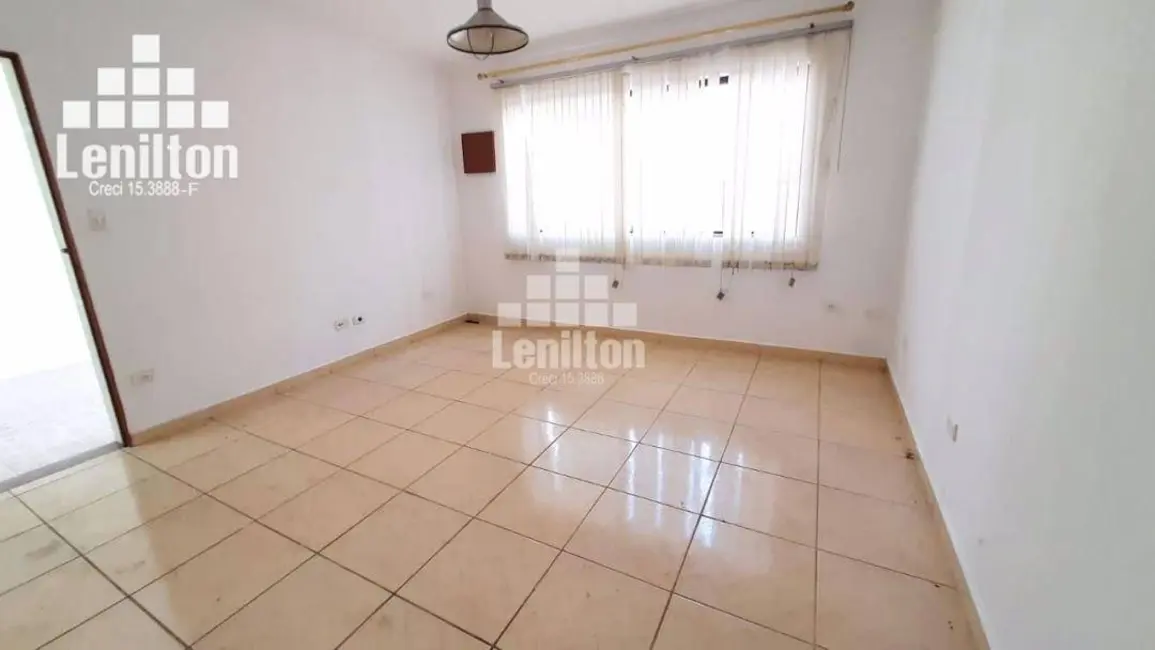 Sobrado com 3 quartos à venda, 180m2 em Jardim Santa Cristina, Santo Andre - SP - imagem 7 Foto 7 de Sobrado com 3 quartos à venda, 180m2 em Jardim Santa Cristina, Santo Andre - SP