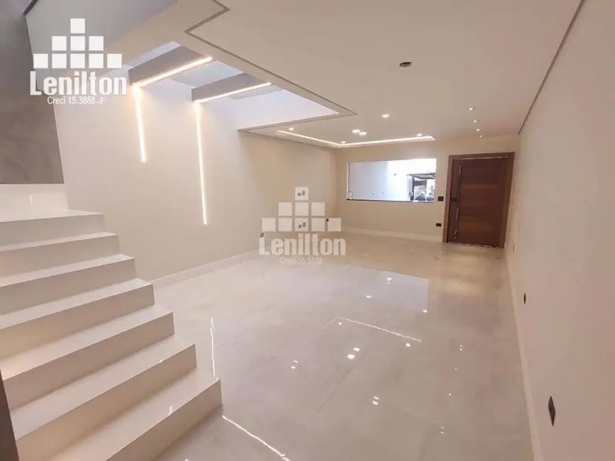 Sobrado com 3 quartos à venda, 175m2 em Sao Bernardo Do Campo - SP - imagem 2 Foto 2 de Sobrado com 3 quartos à venda, 175m2 em Sao Bernardo Do Campo - SP