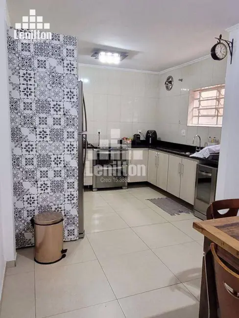 Foto 6 de Sobrado com 3 quartos à venda, 169m2 em Vila Scarpelli, Santo Andre - SP