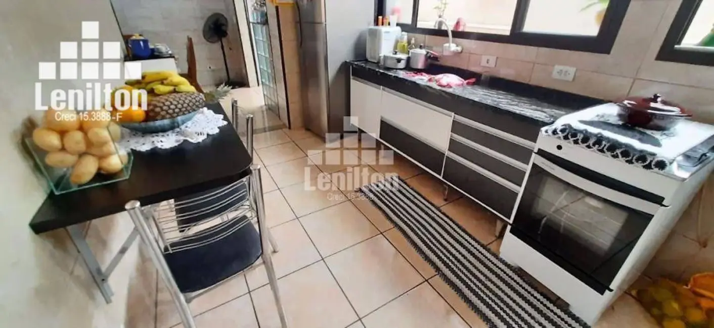 Foto 9 de Casa com 2 quartos à venda, 224m2 em Parque Pereira, São Paulo - SP