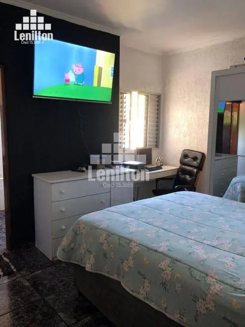 Sobrado com 3 quartos à venda, 180m2 em Jardim do Estádio, Santo Andre - SP - imagem 8 Foto 8 de Sobrado com 3 quartos à venda, 180m2 em Jardim do Estádio, Santo Andre - SP