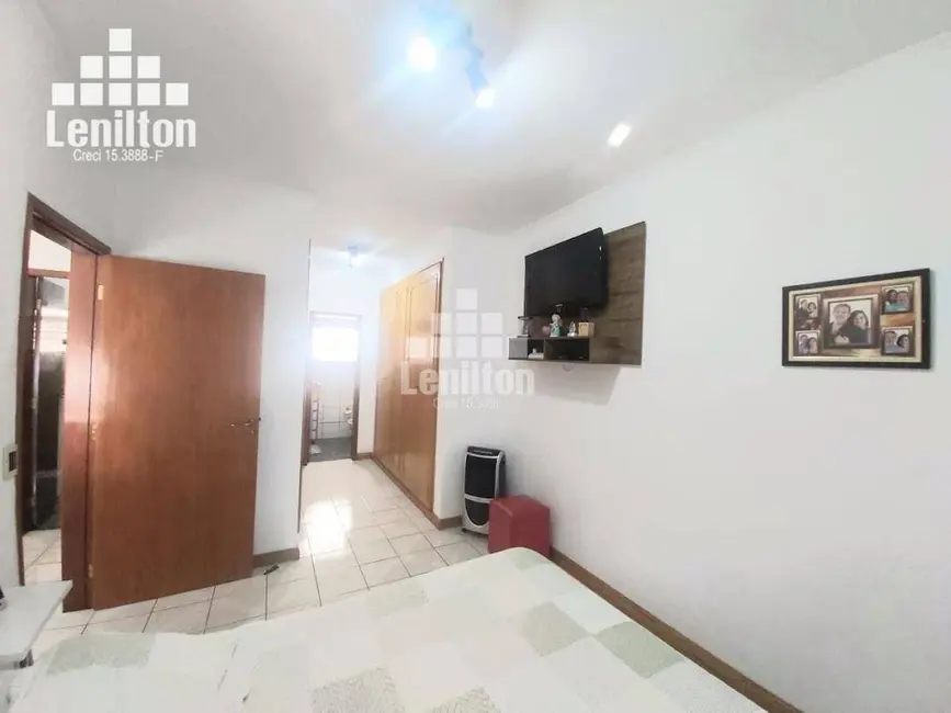 Foto 2 de Sobrado com 4 quartos à venda, 181m2 em Nova Petrópolis, Sao Bernardo Do Campo - SP