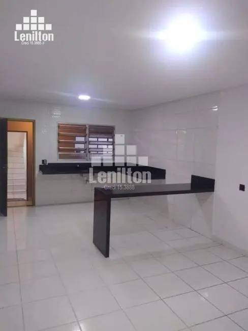 Foto 3 de Sobrado com 3 quartos para alugar, 261m2 em Jardim Rina, Santo Andre - SP