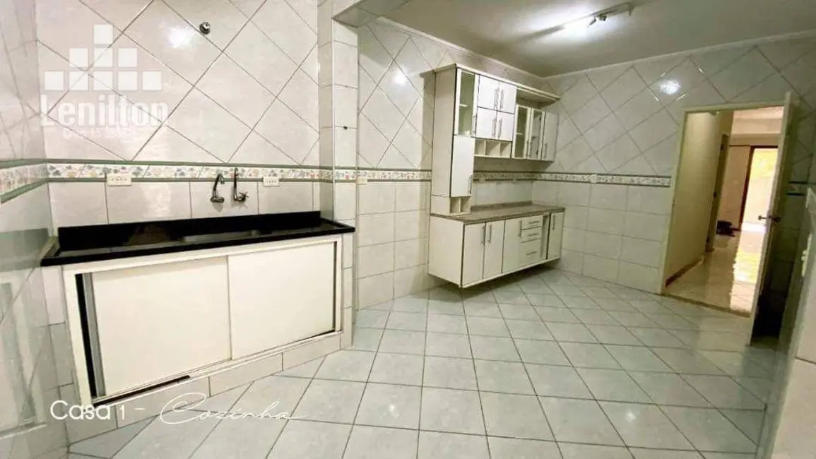 Casa com 3 quartos para alugar, 140m2 em Jardim Paramount, Sao Bernardo Do Campo - SP - imagem 6 Foto 6 de Casa com 3 quartos para alugar, 140m2 em Jardim Paramount, Sao Bernardo Do Campo - SP