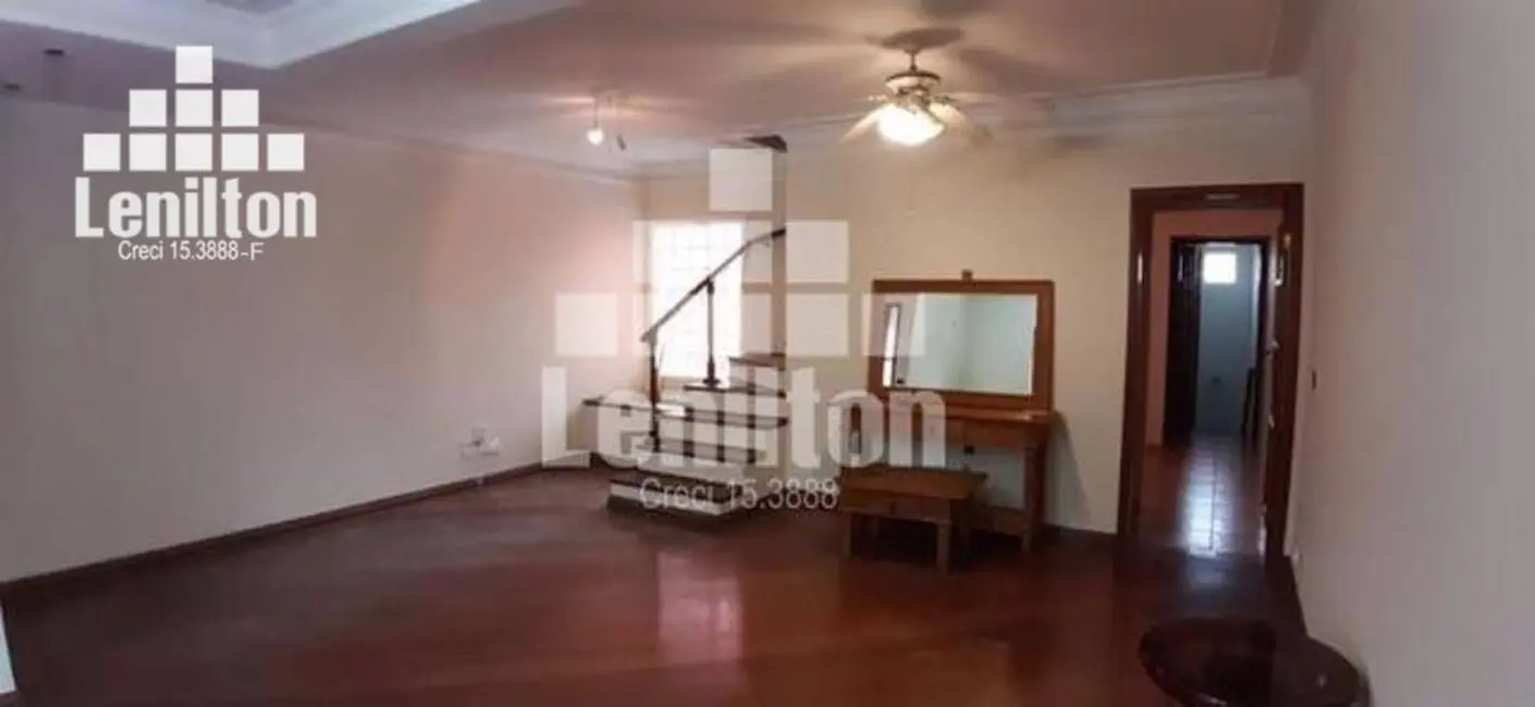 Sobrado com 3 quartos à venda, 220m2 em Jardim Marek, Santo Andre - SP - imagem 3 Foto 3 de Sobrado com 3 quartos à venda, 220m2 em Jardim Marek, Santo Andre - SP