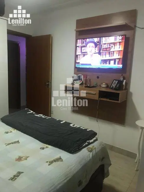 Foto 8 de Casa com 2 quartos à venda, 115m2 em Vila Scarpelli, Santo Andre - SP