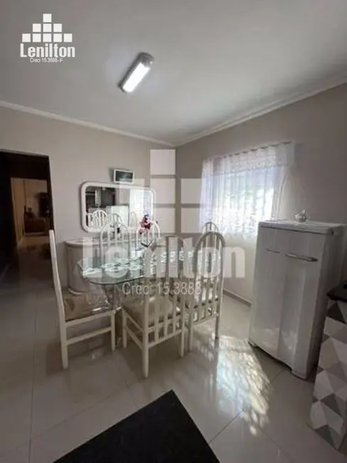 Casa com 3 quartos à venda, 200m2 em Jardim Las Vegas, Santo Andre - SP - imagem 5 Foto 5 de Casa com 3 quartos à venda, 200m2 em Jardim Las Vegas, Santo Andre - SP