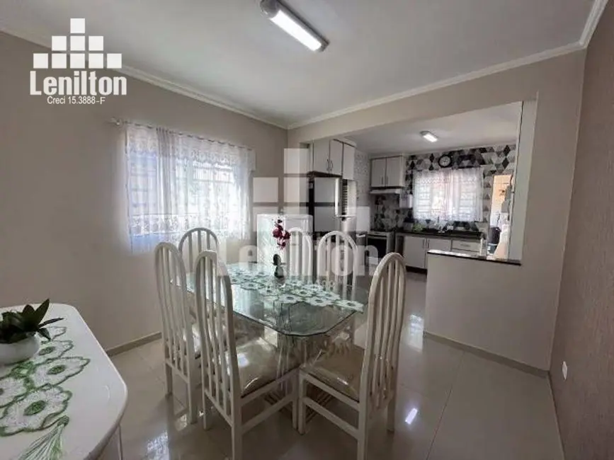 Casa com 3 quartos à venda, 200m2 em Jardim Las Vegas, Santo Andre - SP - imagem 6 Foto 6 de Casa com 3 quartos à venda, 200m2 em Jardim Las Vegas, Santo Andre - SP