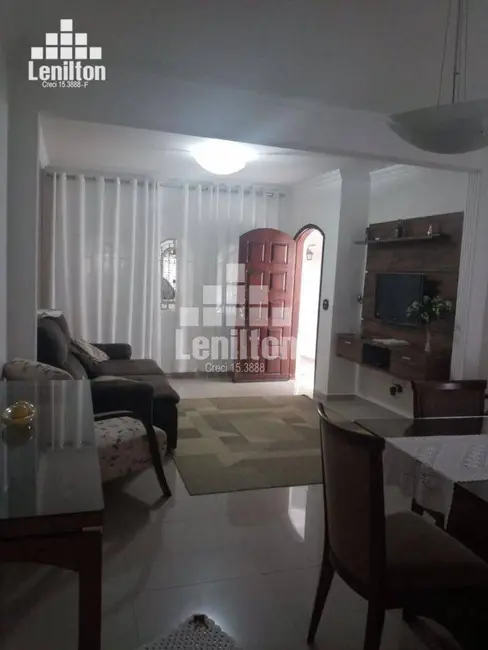 Foto 1 de Sobrado com 3 quartos para alugar, 150m2 em Vila Floresta, Santo Andre - SP