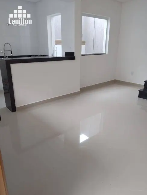 Foto 2 de Sobrado com 2 quartos à venda, 90m2 em Vila Camilópolis, Santo Andre - SP