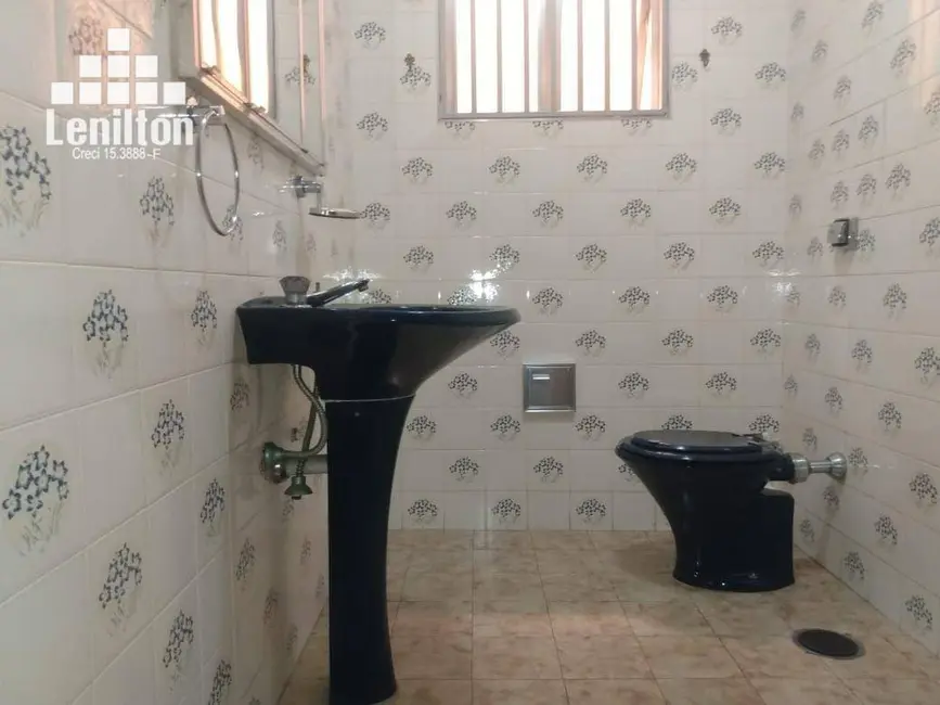 Foto 9 de Sobrado com 3 quartos à venda, 130m2 em Vila Scarpelli, Santo Andre - SP