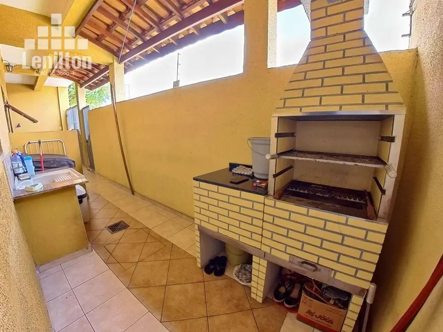 Foto 1 de Sobrado com 3 quartos à venda, 160m2 em Jardim Las Vegas, Santo Andre - SP