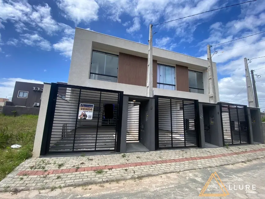 Foto 1 de Casa com 3 quartos à venda, 128m2 em Balneario Picarras - SC