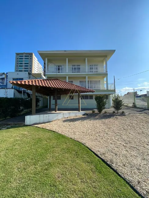 Foto 3 de Casa com 6 quartos à venda, 367m2 em Balneario Picarras - SC