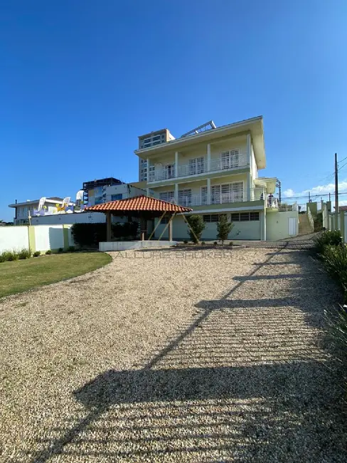Foto 2 de Casa com 6 quartos à venda, 367m2 em Balneario Picarras - SC