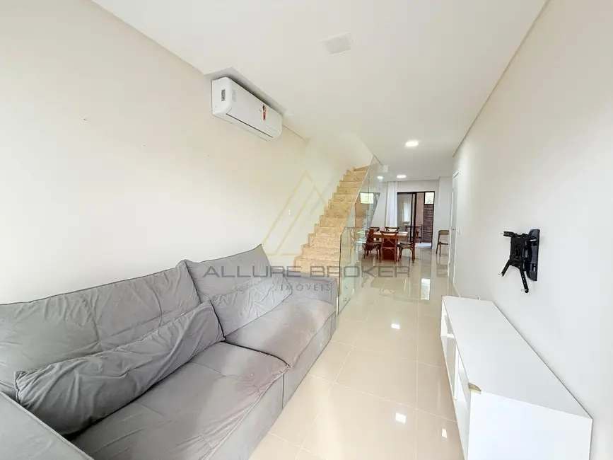 Foto 4 de Casa com 3 quartos à venda, 121m2 em Centro, Balneario Picarras - SC