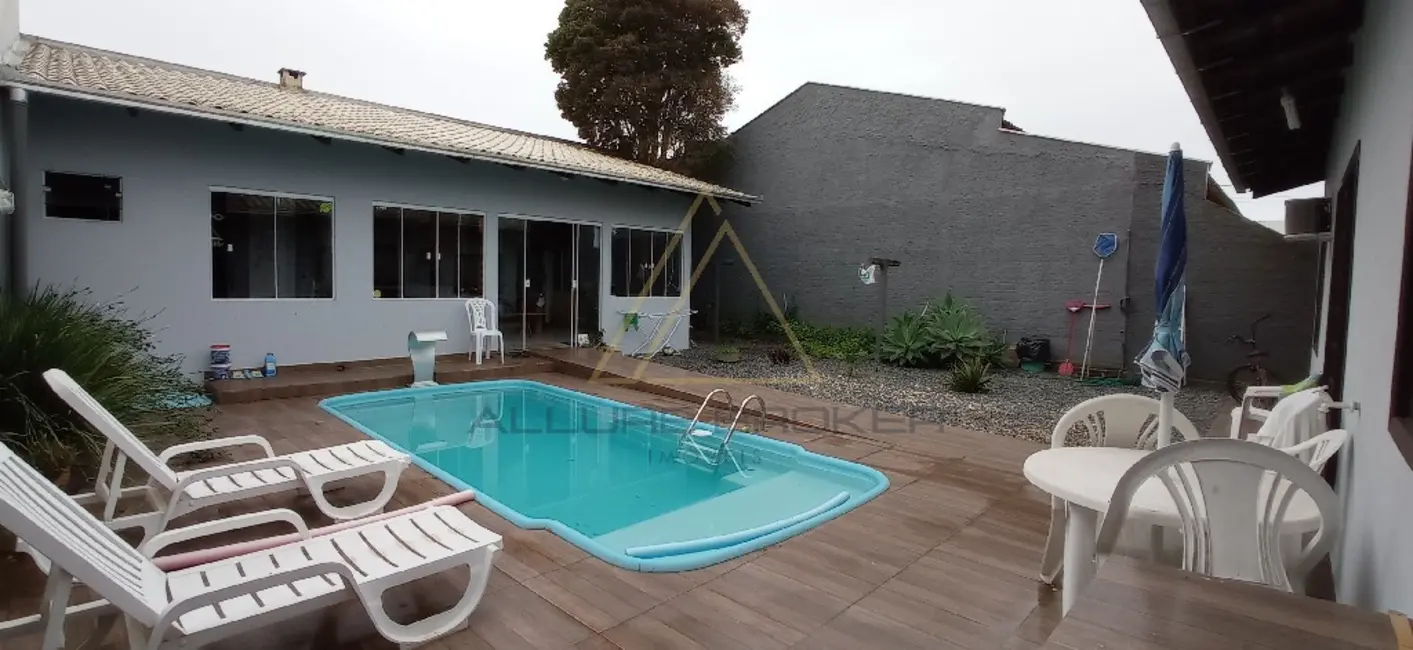 Foto 2 de Casa com 3 quartos à venda, 100m2 em Penha - SC