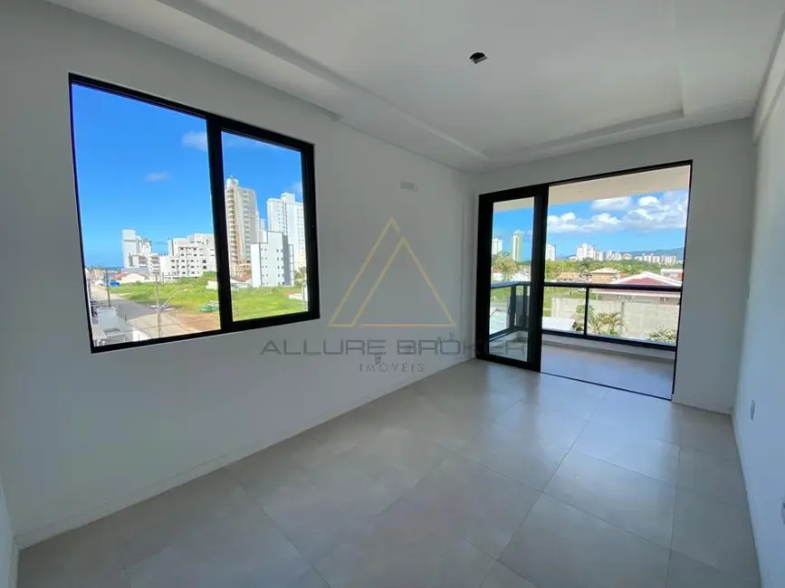 Foto 5 de Apartamento com 2 quartos à venda, 66m2 em Balneario Picarras - SC