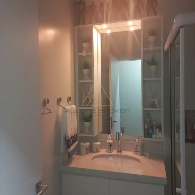 Foto 8 de Casa com 2 quartos à venda, 76m2 em Balneario Picarras - SC