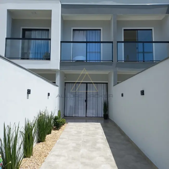 Foto 2 de Casa com 2 quartos à venda, 76m2 em Balneario Picarras - SC