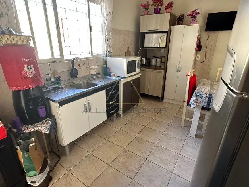Foto 4 de Casa com 3 quartos à venda, 102m2 em Centro, Balneario Picarras - SC