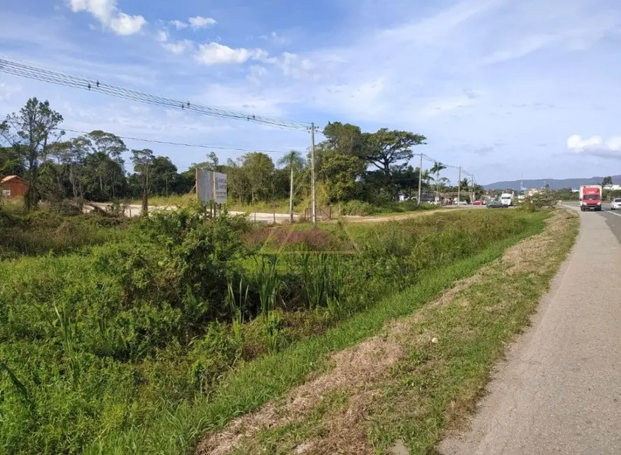 Foto 5 de Terreno / Lote à venda, 2275m2 em Balneario Picarras - SC