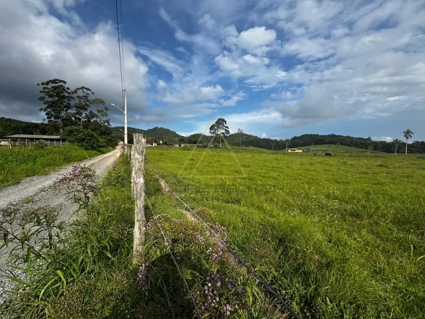 Foto 6 de Sítio / Rancho à venda em Balneario Picarras - SC