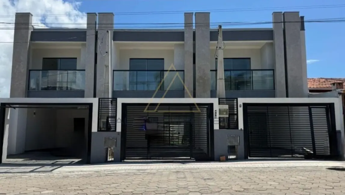 Foto 1 de Casa com 3 quartos à venda, 124m2 em Balneario Picarras - SC