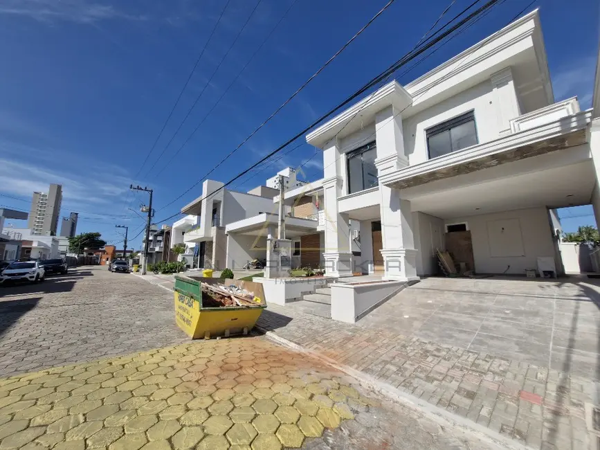 Foto 3 de Casa de Condomínio com 4 quartos à venda, 232m2 em Centro, Balneario Picarras - SC