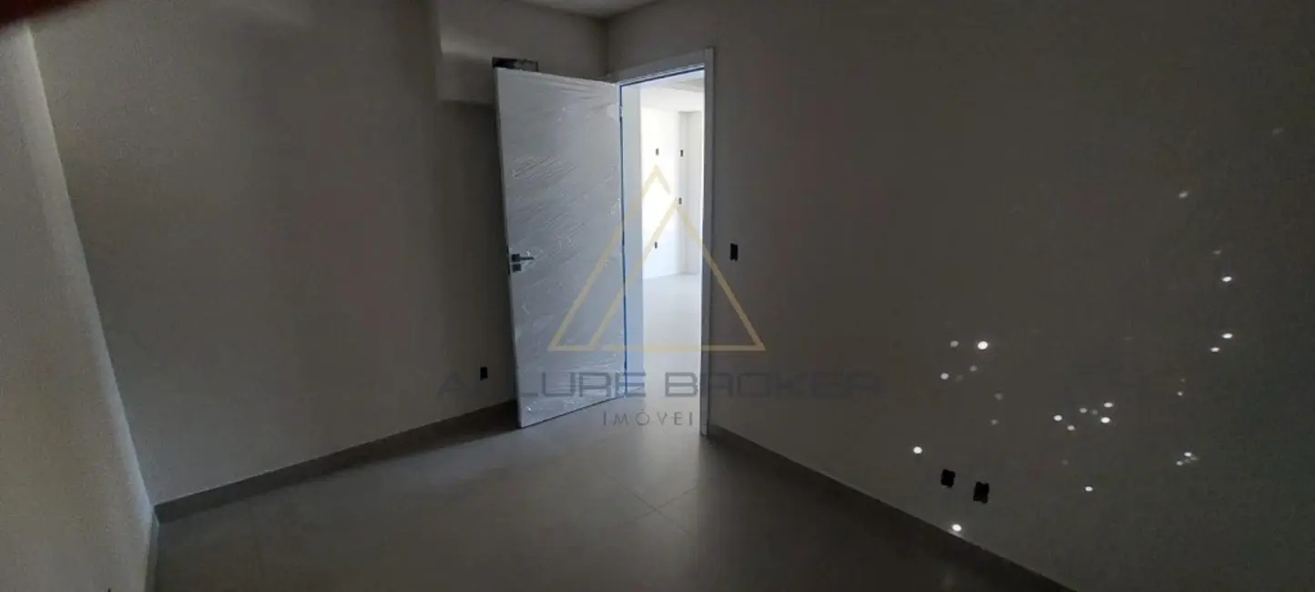 Foto 4 de Apartamento com 2 quartos à venda, 65m2 em Balneario Picarras - SC