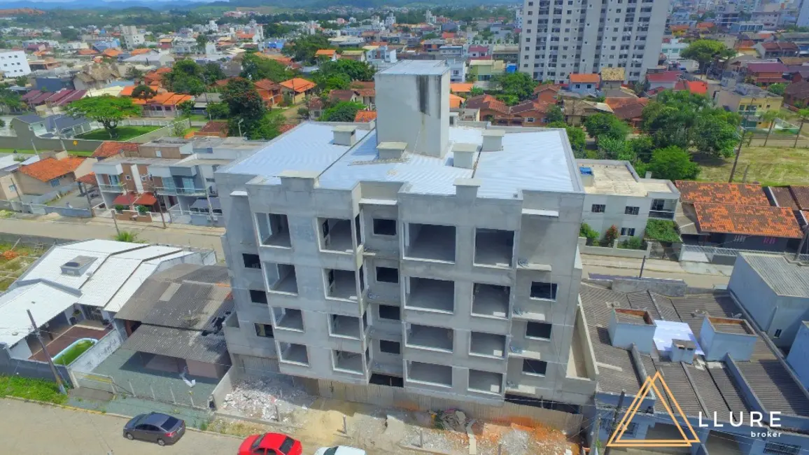 Foto 1 de Apartamento com 2 quartos à venda, 65m2 em Balneario Picarras - SC