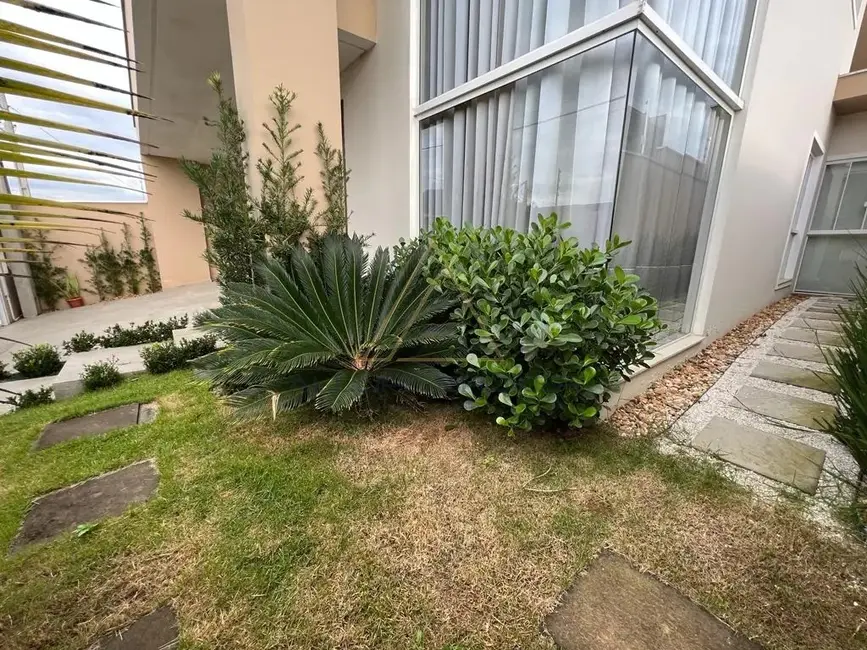 Foto 4 de Casa com 4 quartos à venda, 380m2 em Balneario Picarras - SC