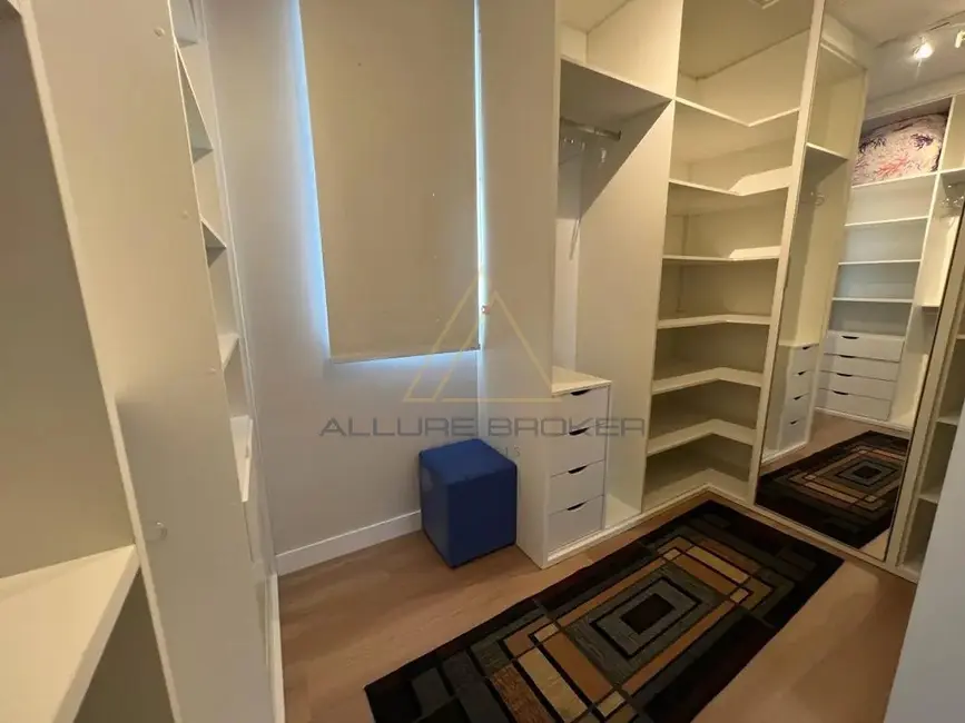 Foto 6 de Casa com 4 quartos à venda, 380m2 em Balneario Picarras - SC