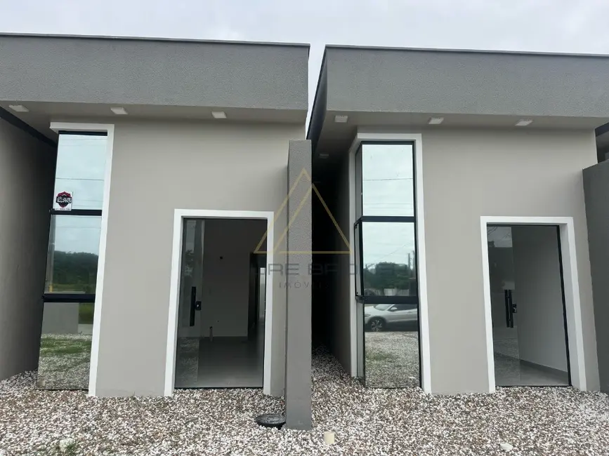 Foto 1 de Casa com 2 quartos à venda, 54m2 em Penha - SC