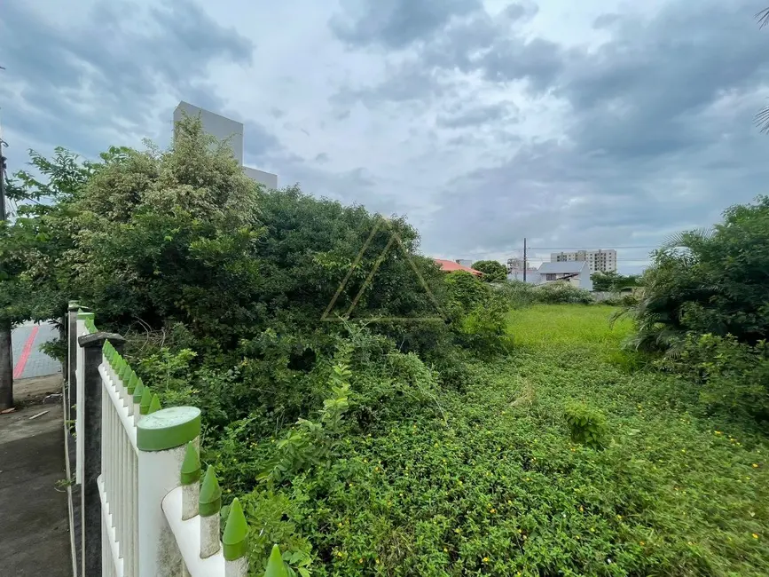 Terreno / Lote à venda, 553m2 em Balneario Picarras - SC - imagem 4 Foto 4 de Terreno / Lote à venda, 553m2 em Balneario Picarras - SC