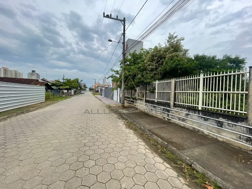 Terreno / Lote à venda, 553m2 em Balneario Picarras - SC - imagem 2 Foto 2 de Terreno / Lote à venda, 553m2 em Balneario Picarras - SC