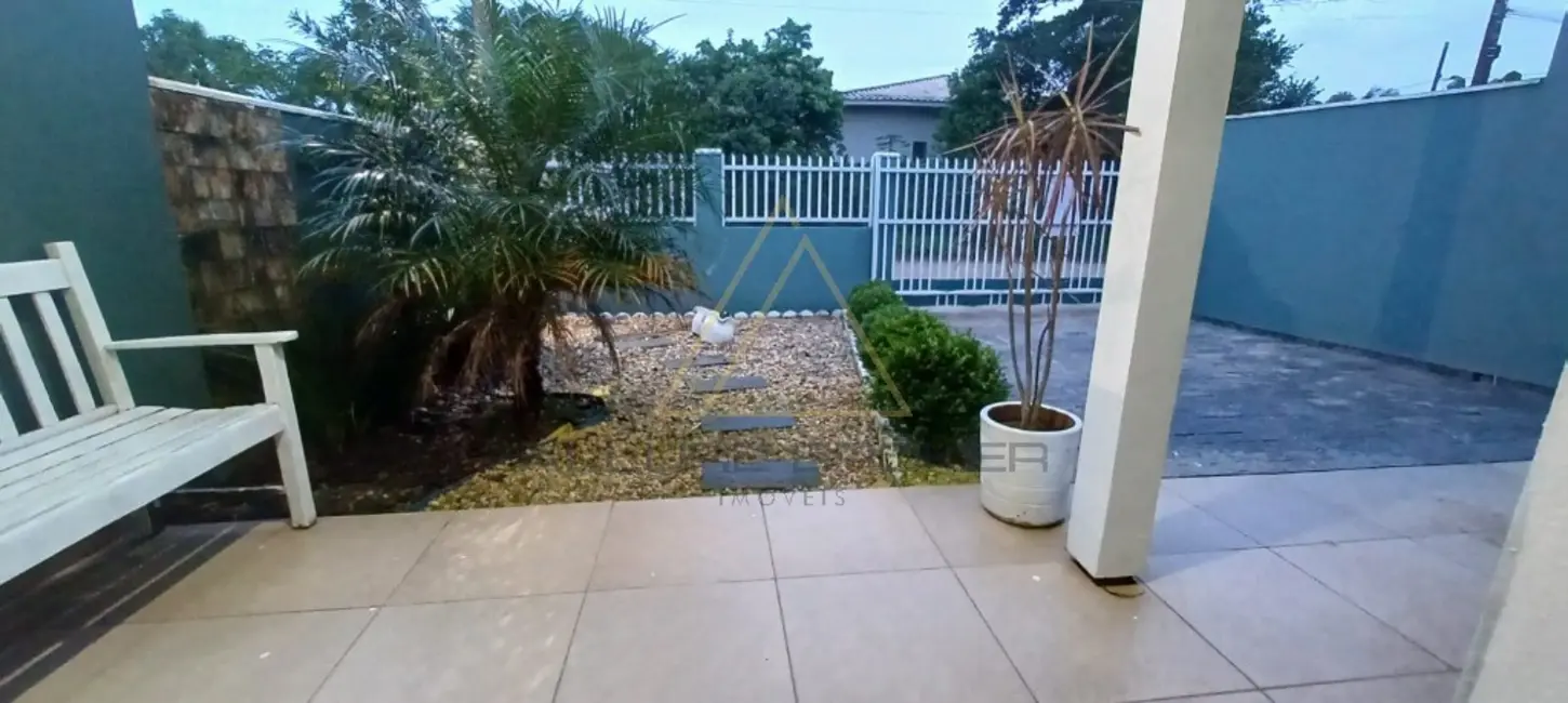 Foto 2 de Casa com 2 quartos à venda, 78m2 em Barra Velha - SC