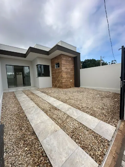 Foto 1 de Casa com 2 quartos à venda, 53m2 em Balneario Picarras - SC