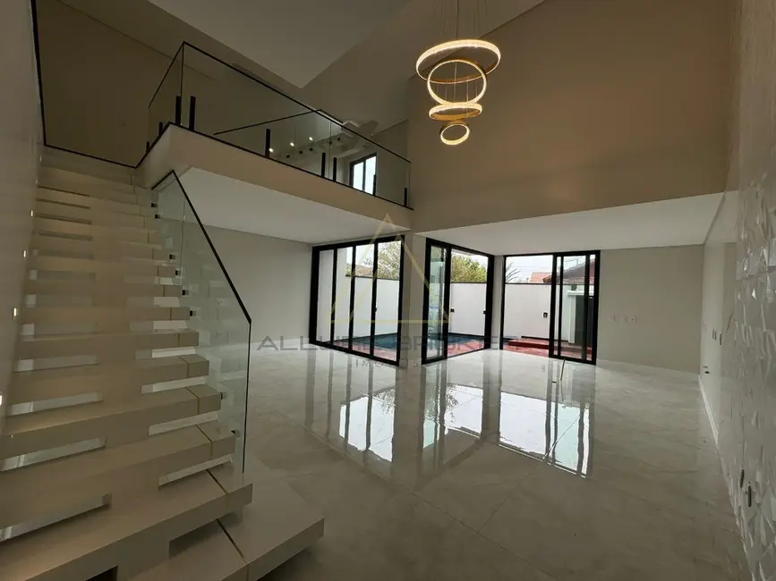 Foto 1 de Casa com 3 quartos à venda, 245m2 em Centro, Penha - SC