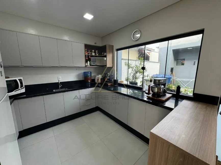 Casa com 3 quartos à venda, 130m2 em Barra Velha - SC - imagem 8 Foto 8 de Casa com 3 quartos à venda, 130m2 em Barra Velha - SC