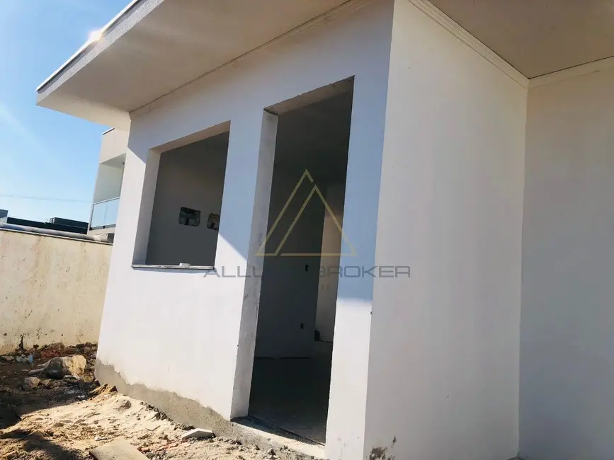 Foto 2 de Casa com 2 quartos à venda, 58m2 em Balneario Picarras - SC