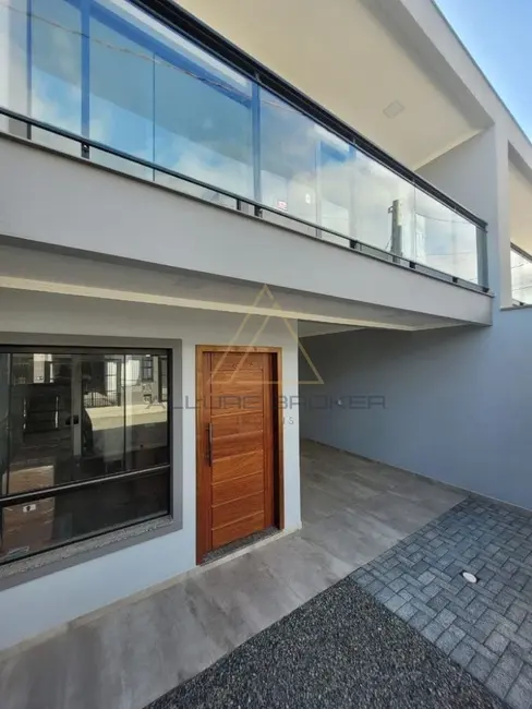 Foto 1 de Casa com 3 quartos à venda, 110m2 em Balneario Picarras - SC